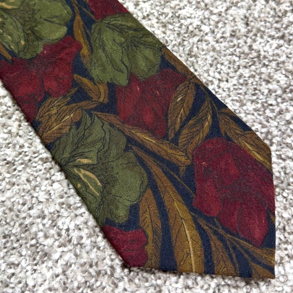 Vintage Villa Bugatti Men Designer Italian Silk Tie Floral Formal USA 3.75x58"